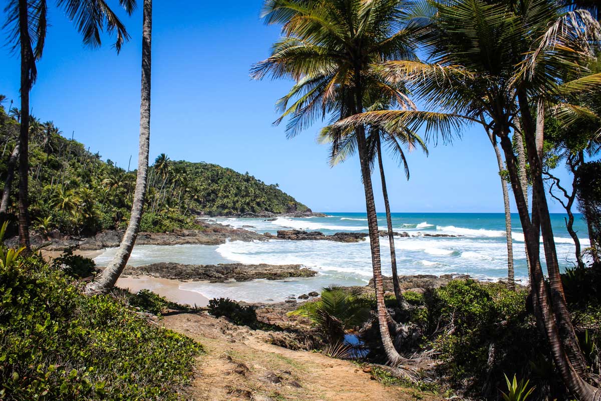 Lado esquerdo da Praia do Itacarezinho , garoando. – Foto de Trilha das  Quatro Praias, Itacaré - Tripadvisor